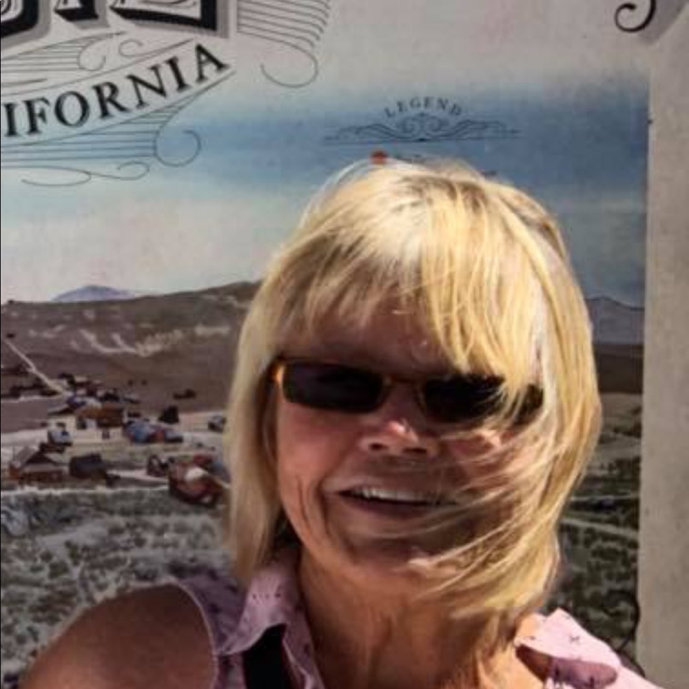 Meet your Posher, Lois